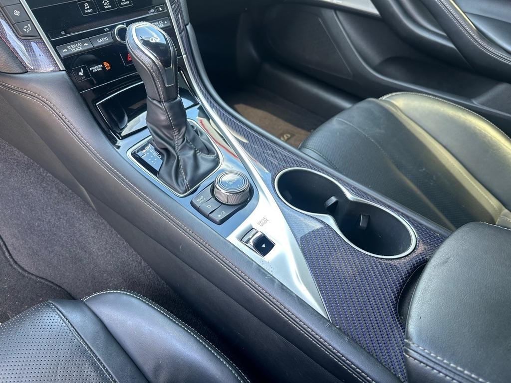 Infiniti Q60 Red Sport 400 RWD 2017