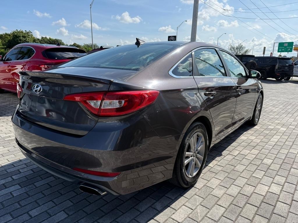 Hyundai Sonata 4dr Sdn 2.4L SE 2016