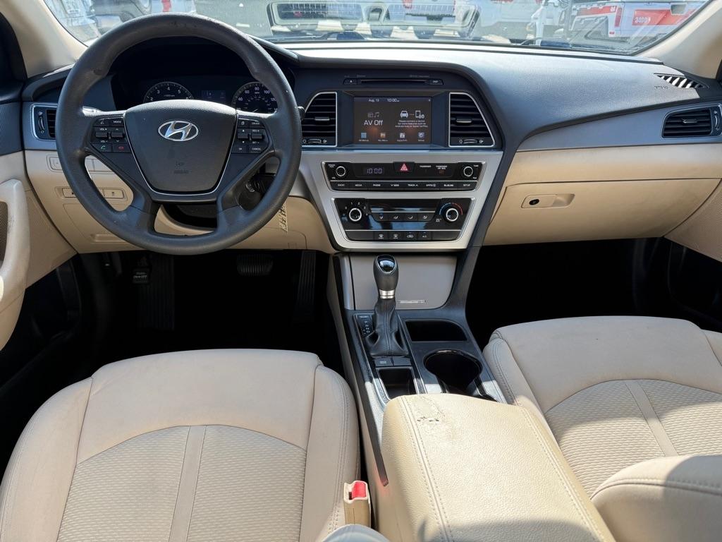 Hyundai Sonata 4dr Sdn 2.4L SE 2016