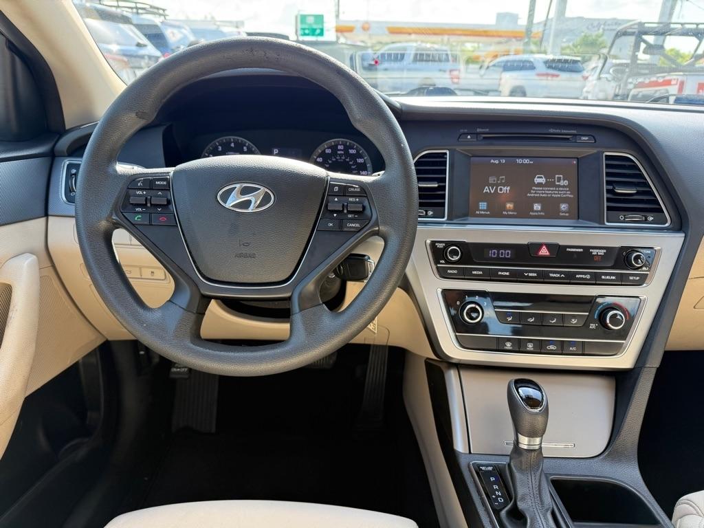 Hyundai Sonata 4dr Sdn 2.4L SE 2016