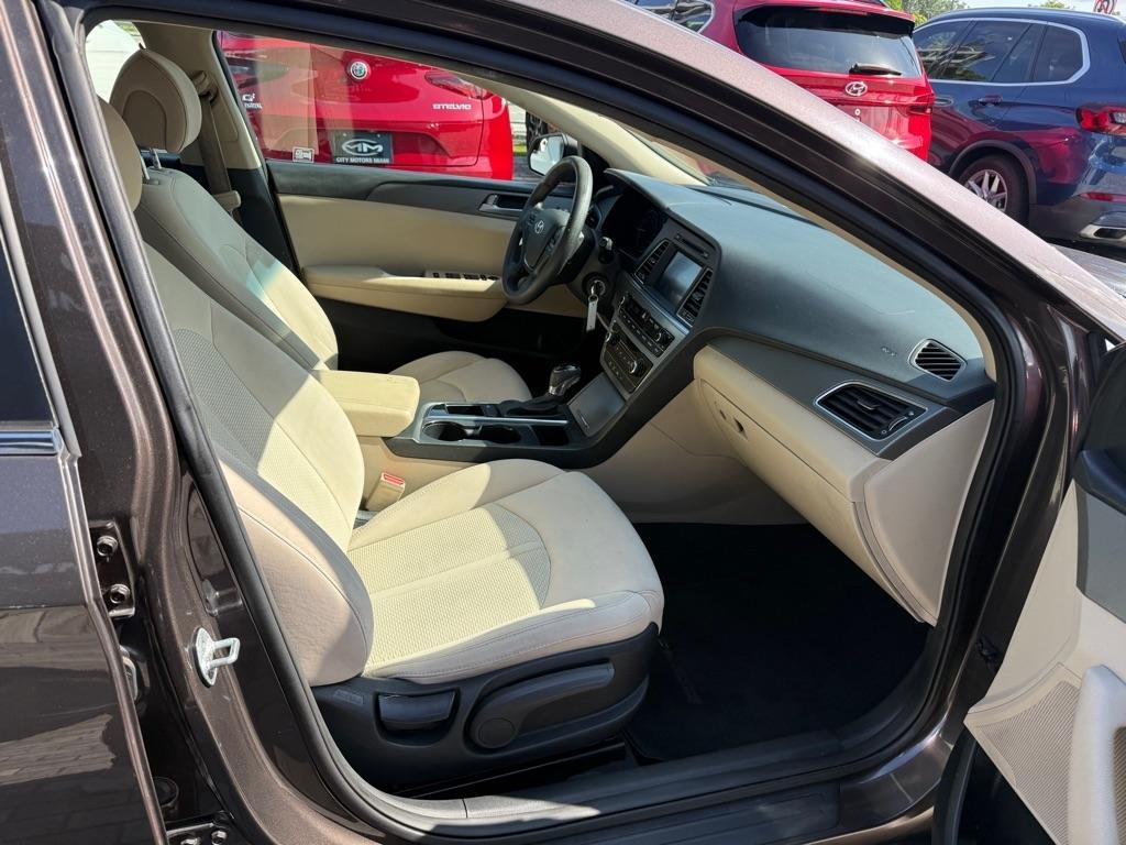 Hyundai Sonata 4dr Sdn 2.4L SE 2016