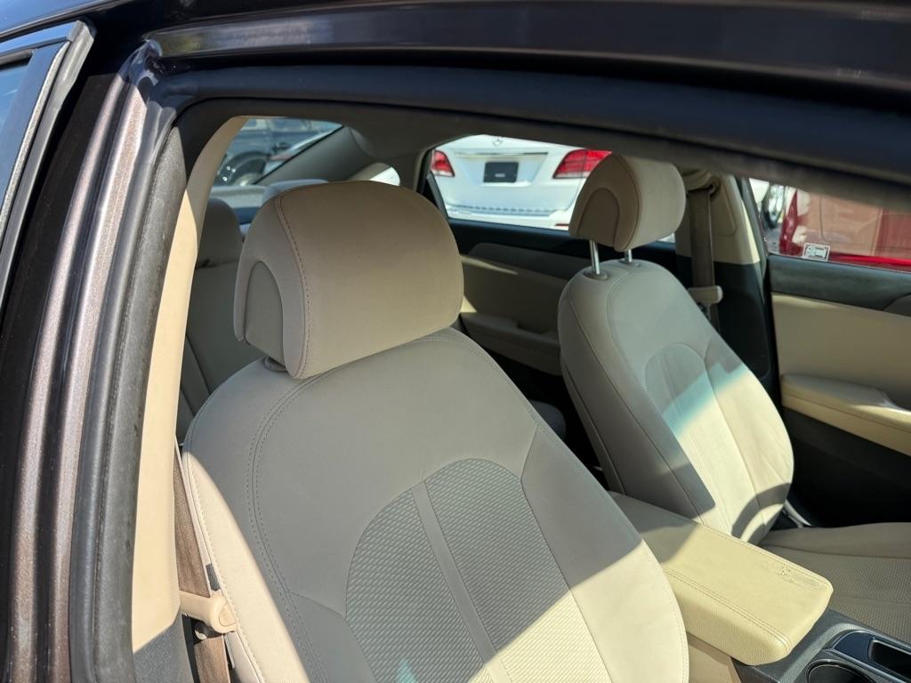 Hyundai Sonata 4dr Sdn 2.4L SE 2016