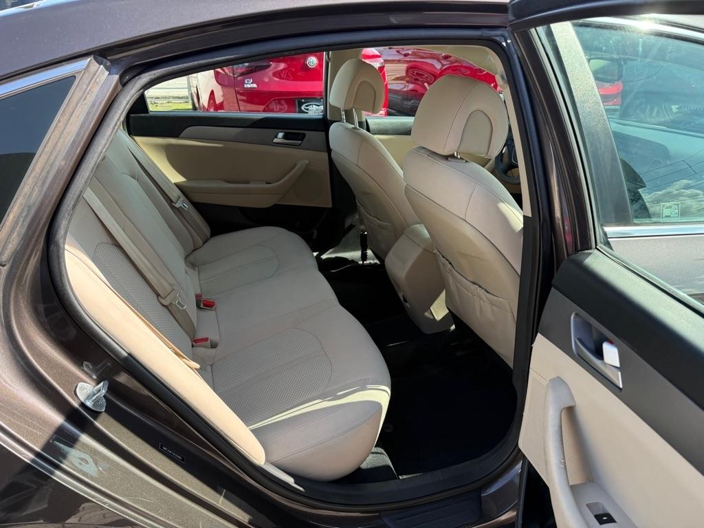 Hyundai Sonata 4dr Sdn 2.4L SE 2016