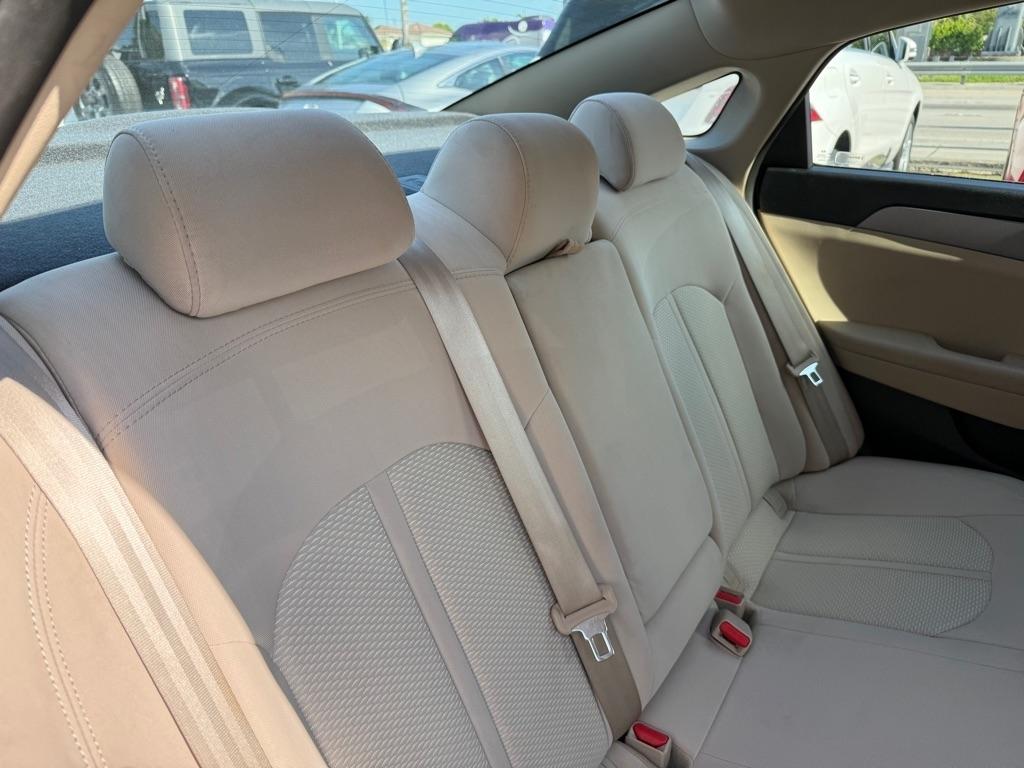Hyundai Sonata 4dr Sdn 2.4L SE 2016