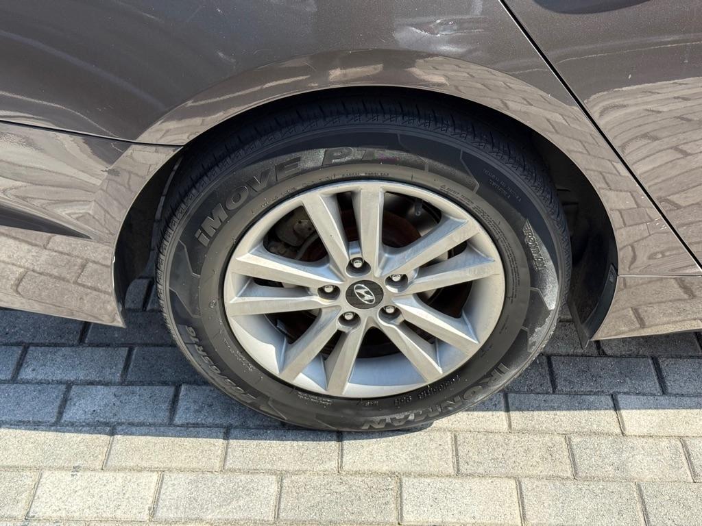Hyundai Sonata 4dr Sdn 2.4L SE 2016