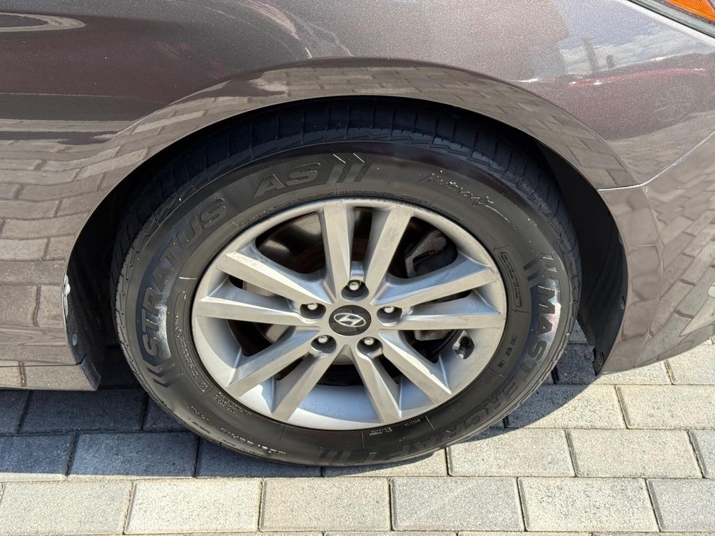 Hyundai Sonata 4dr Sdn 2.4L SE 2016