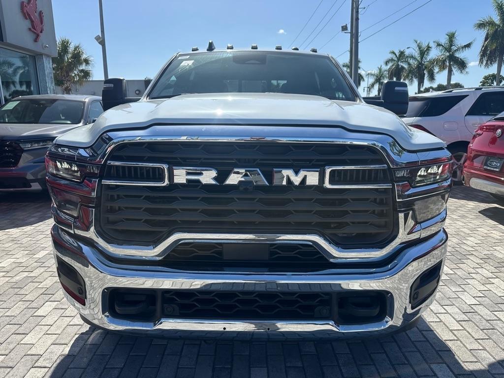 RAM 3500 Tradesman 4x4 Crew Cab 8' Box 2026