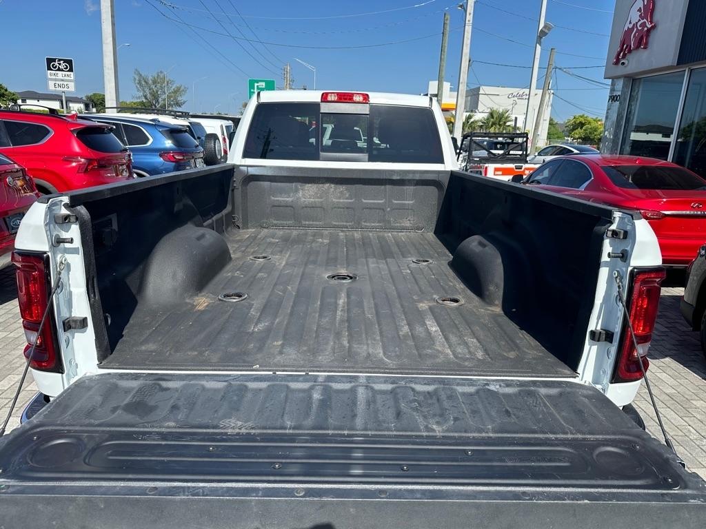 RAM 3500 Tradesman 4x4 Crew Cab 8' Box 2026