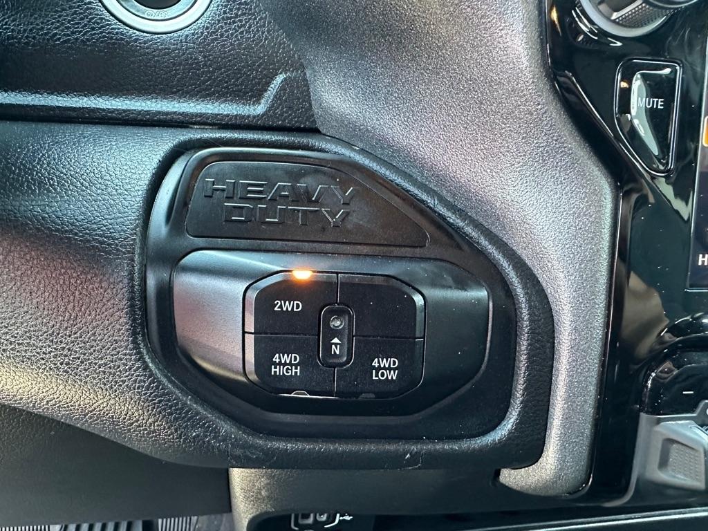 RAM 3500 Tradesman 4x4 Crew Cab 8' Box 2026