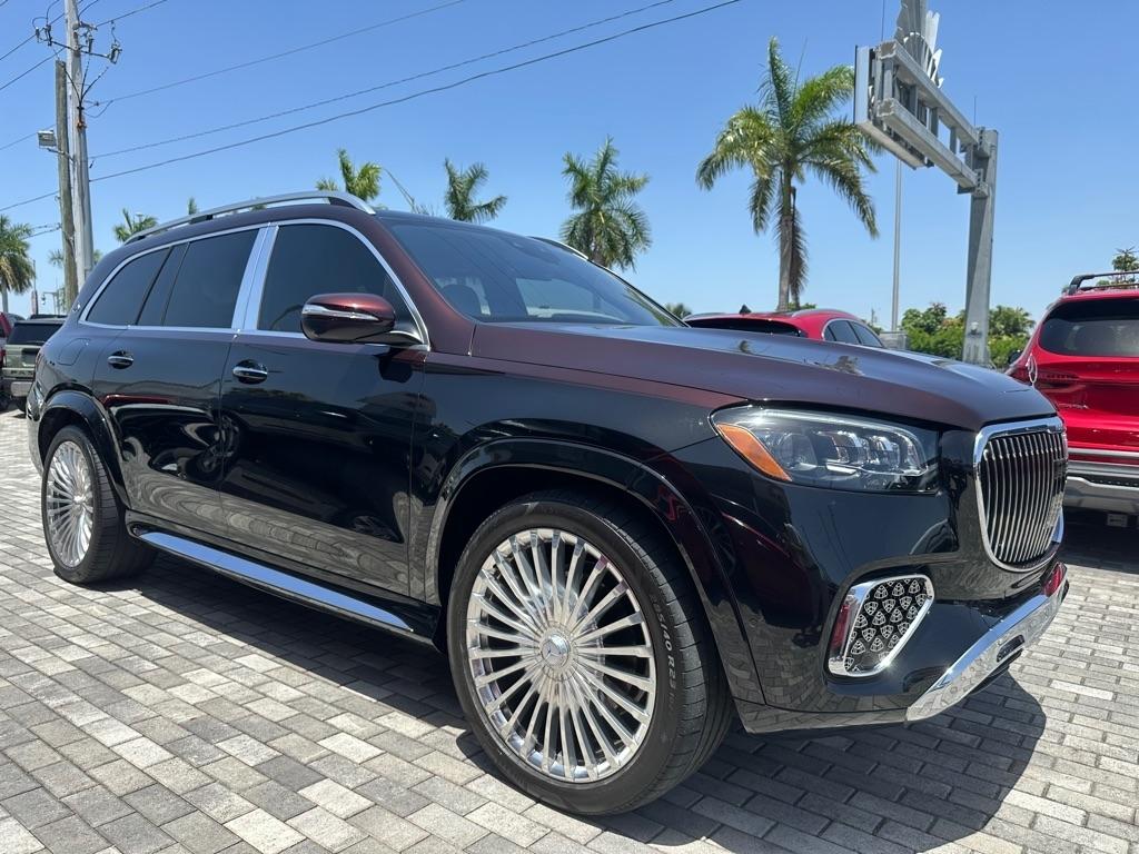 Mercedes-Benz GLS Maybach GLS 600 4MATIC SUV 2024