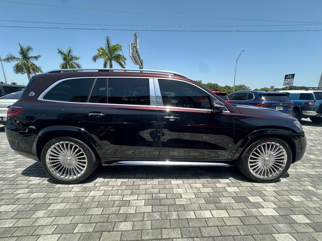 Mercedes-Benz GLS Maybach GLS 600 4MATIC SUV 2024