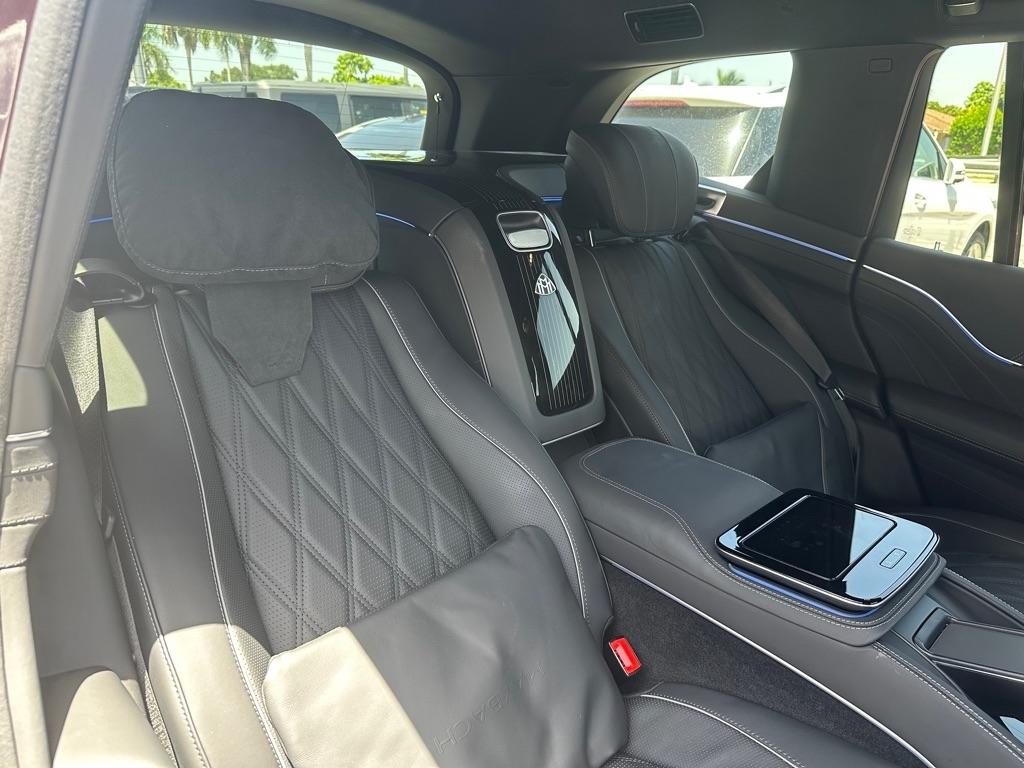 Mercedes-Benz GLS Maybach GLS 600 4MATIC SUV 2024