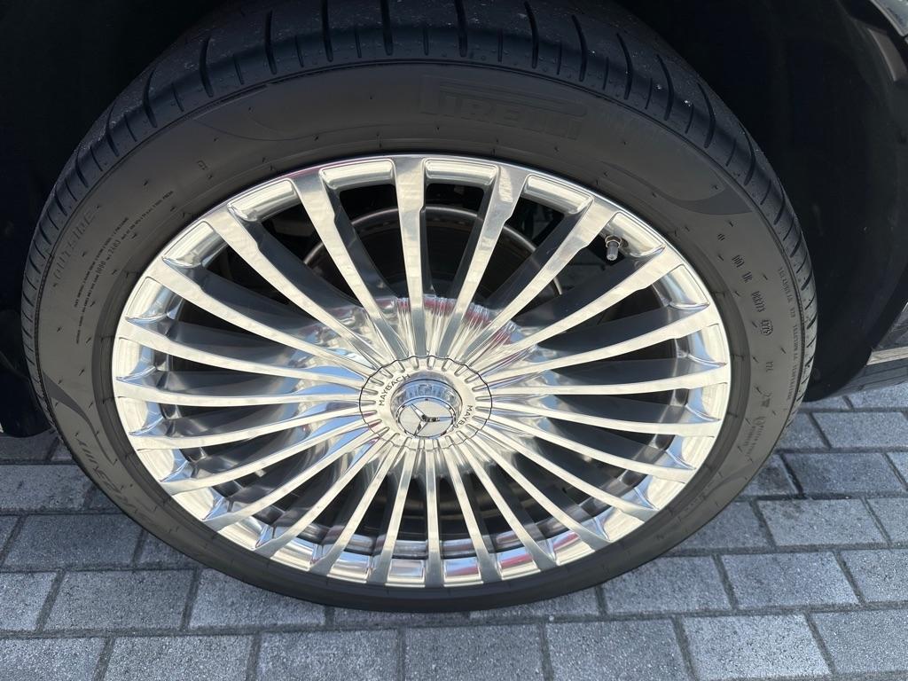 Mercedes-Benz GLS Maybach GLS 600 4MATIC SUV 2024