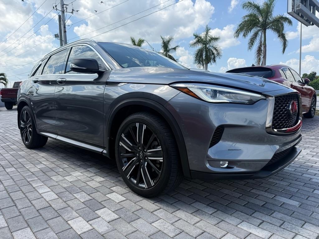 Infiniti QX50 LUXE AWD 2021