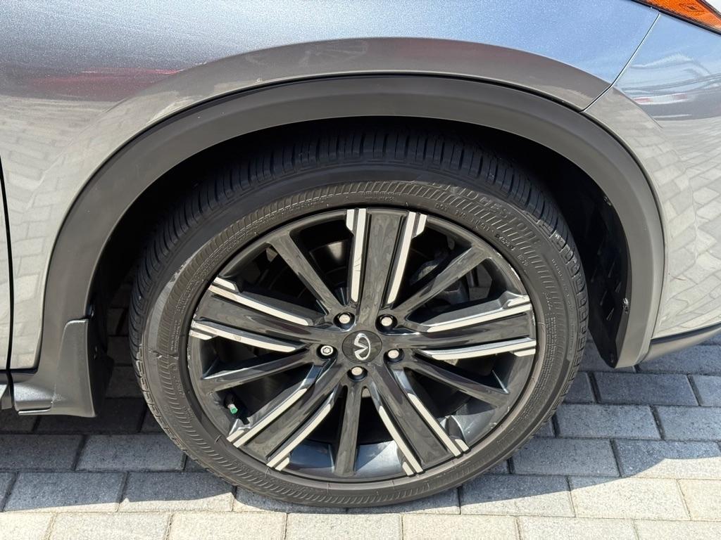 Infiniti QX50 LUXE AWD 2021