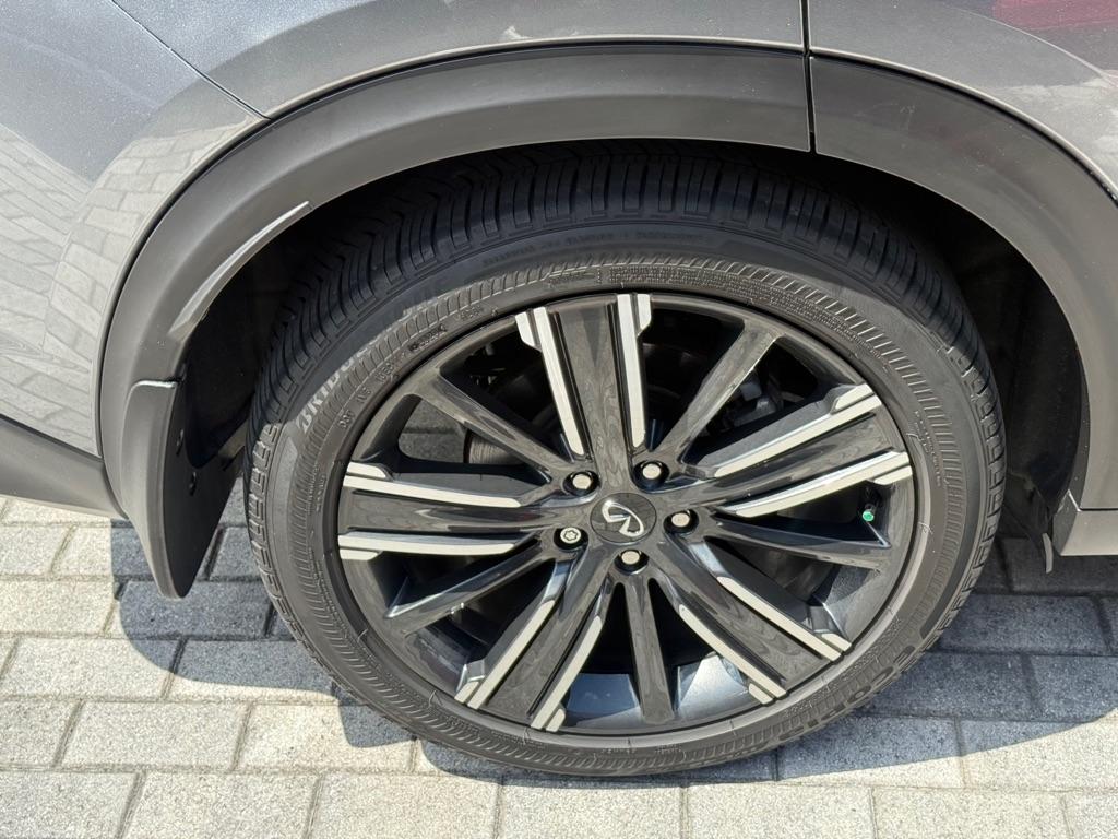 Infiniti QX50 LUXE AWD 2021