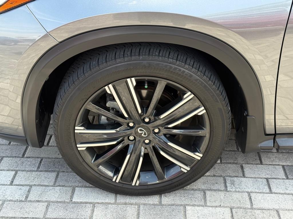Infiniti QX50 LUXE AWD 2021