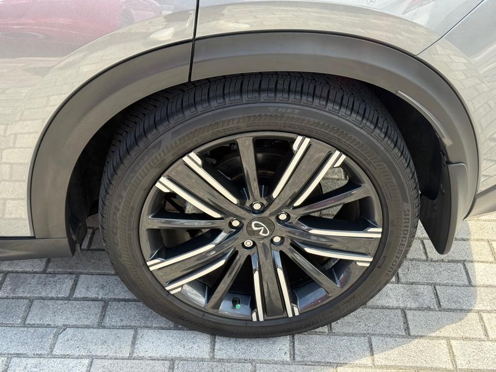 Infiniti QX50 LUXE AWD 2021