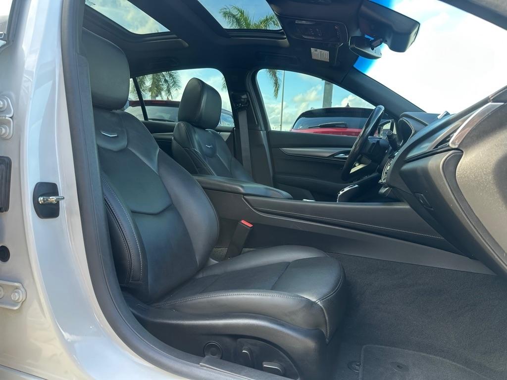 Cadillac CT5 4dr Sdn Premium Luxury 2024