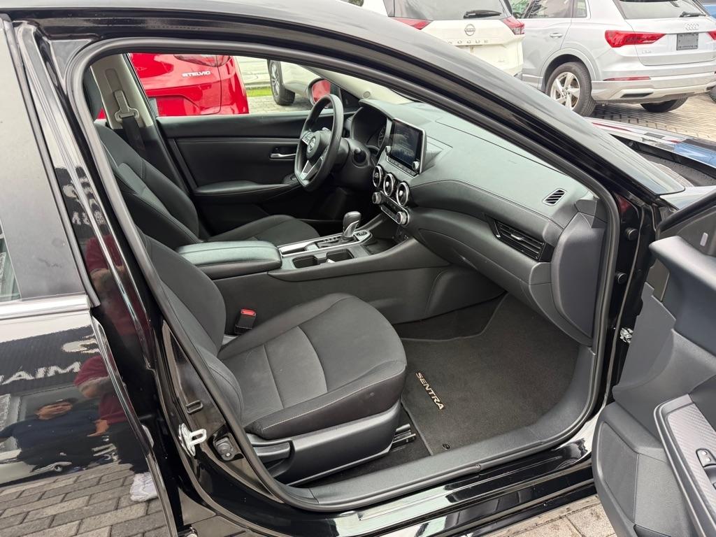 Nissan Sentra SV CVT 2024