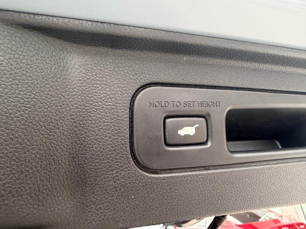 Honda Pilot Touring 2WD 2025