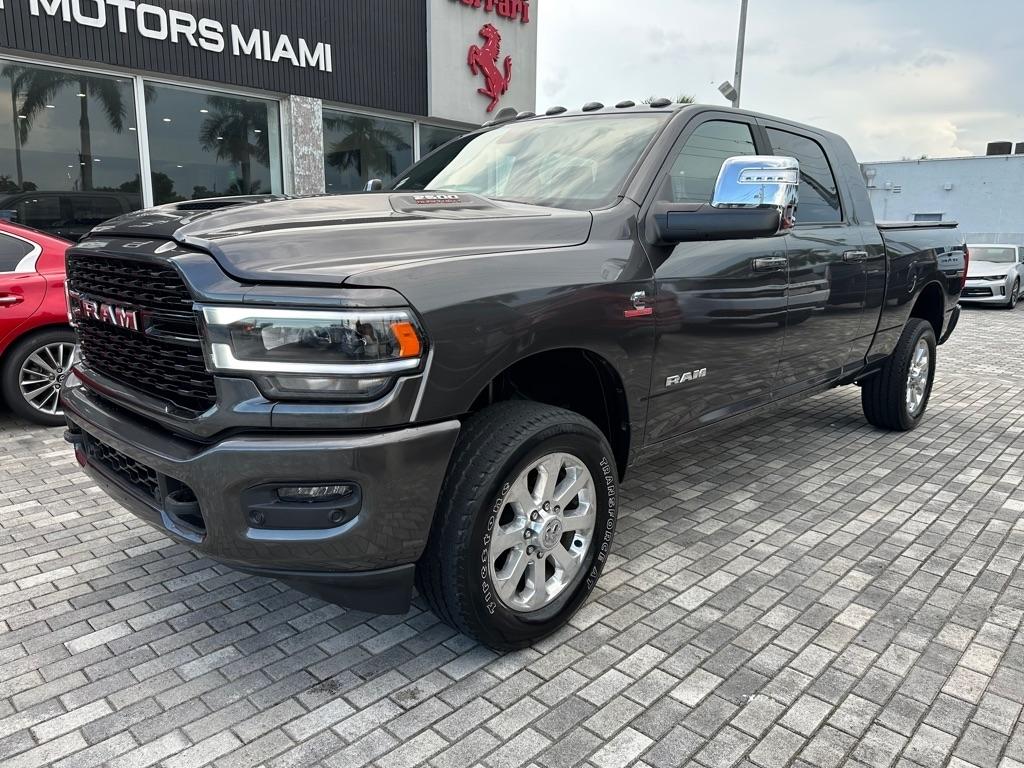 RAM 2500 Laramie 4x4 Mega Cab 6'4" Box 2024