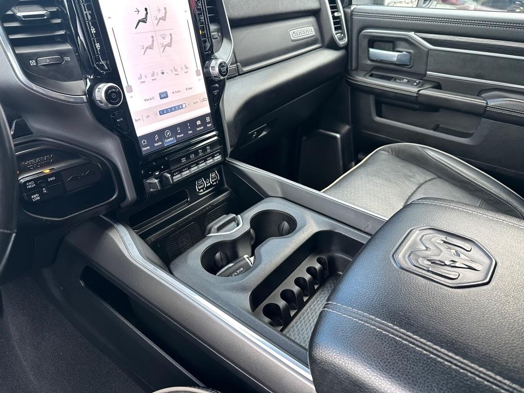 RAM 2500 Laramie 4x4 Mega Cab 6'4" Box 2024