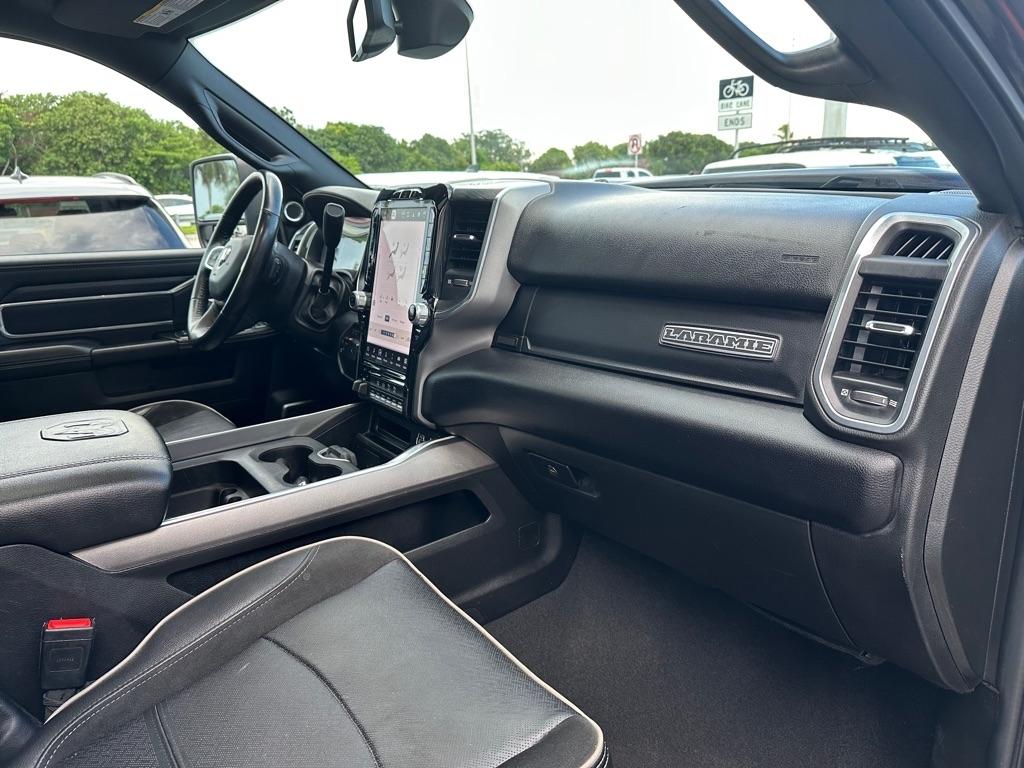 RAM 2500 Laramie 4x4 Mega Cab 6'4" Box 2024