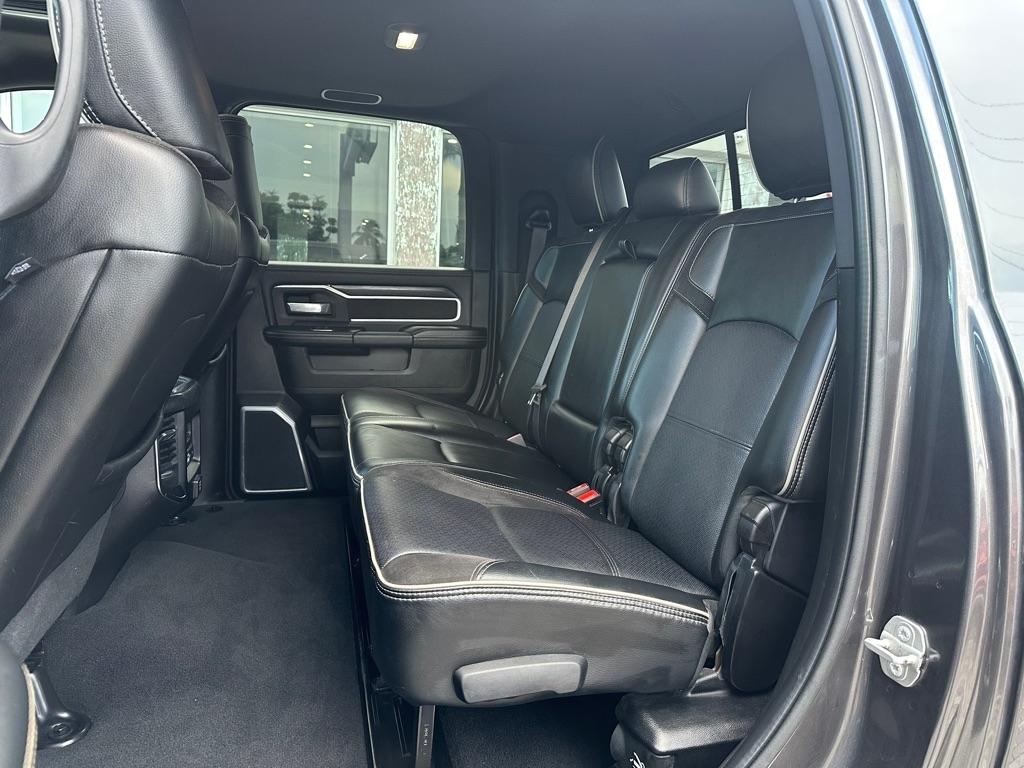 RAM 2500 Laramie 4x4 Mega Cab 6'4" Box 2024
