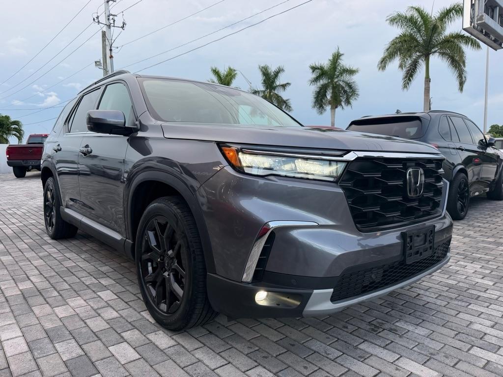 Honda Pilot Touring+ AWD 2025