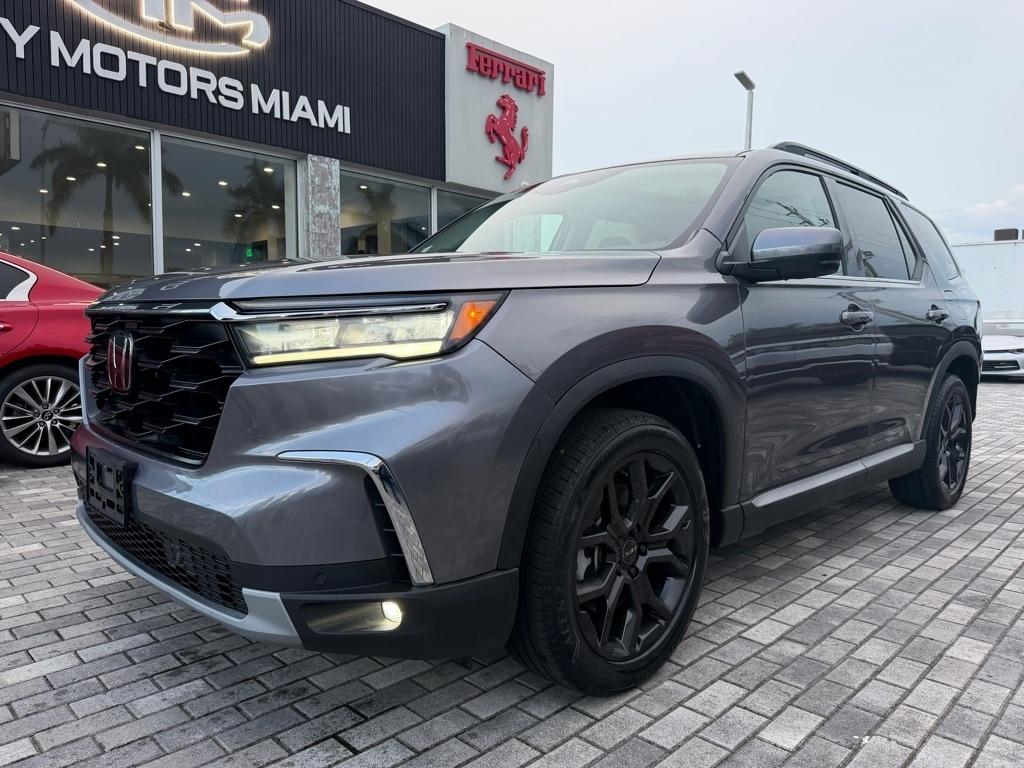 Honda Pilot Touring+ AWD 2025