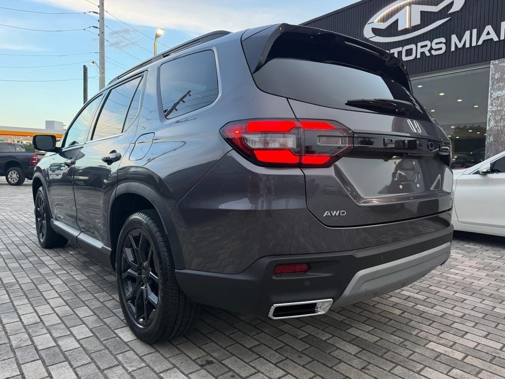 Honda Pilot Touring+ AWD 2025
