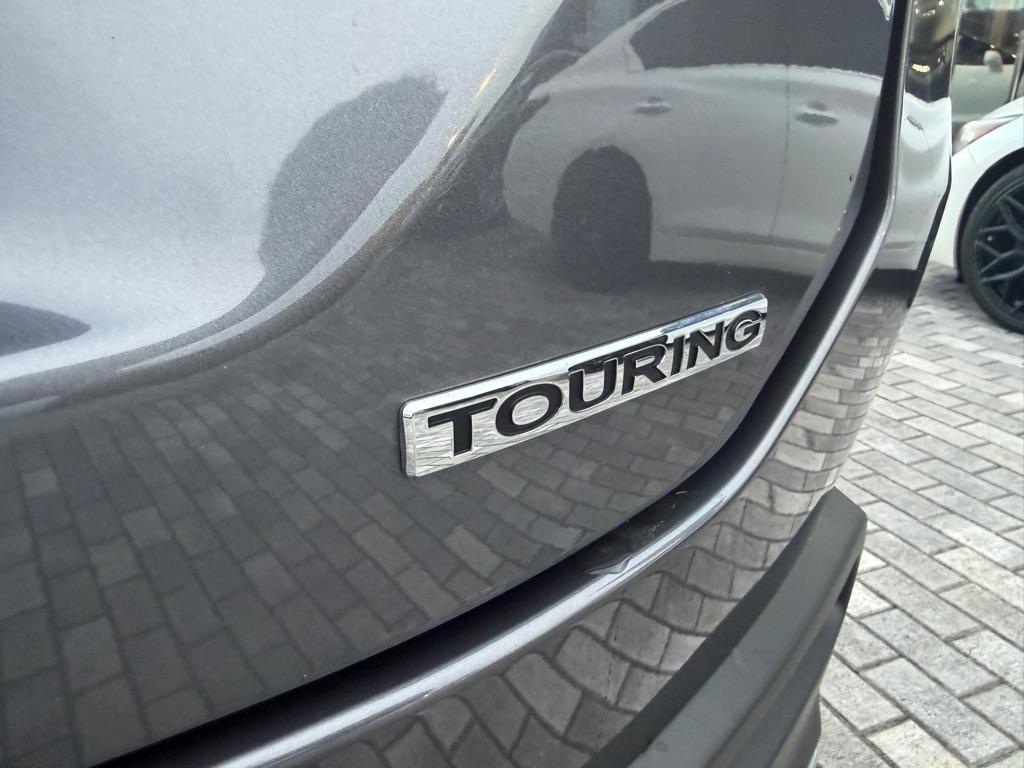 Honda Pilot Touring+ AWD 2025