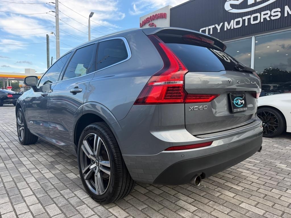 Volvo XC60 T5 FWD Momentum 2021