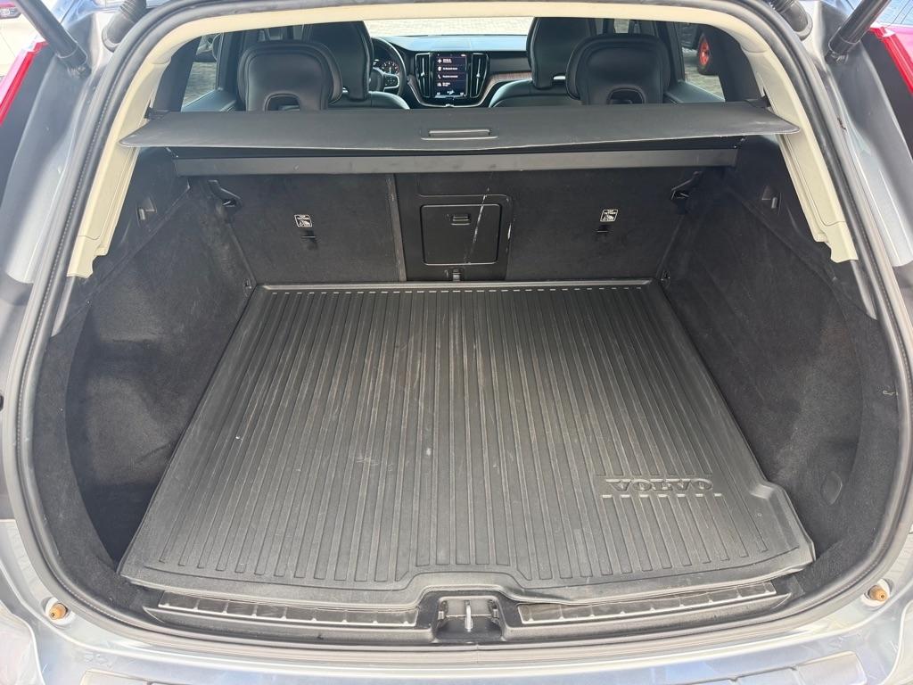 Volvo XC60 T5 FWD Momentum 2021