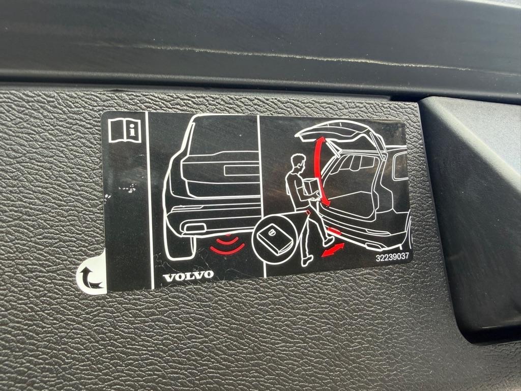 Volvo XC60 T5 FWD Momentum 2021