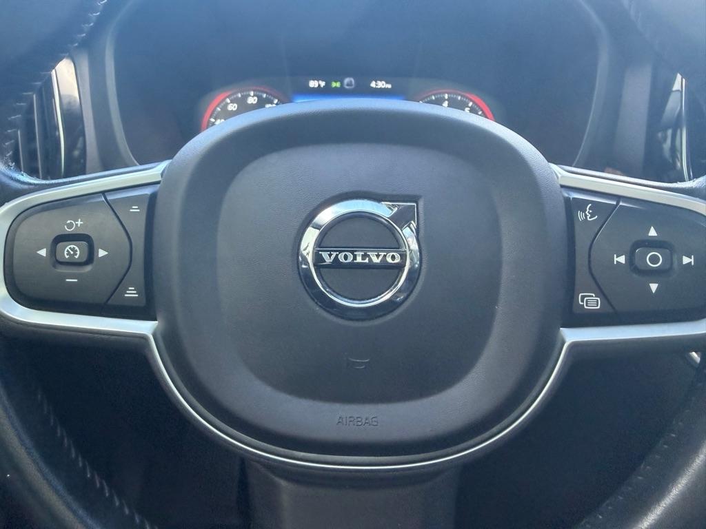 Volvo XC60 T5 FWD Momentum 2021