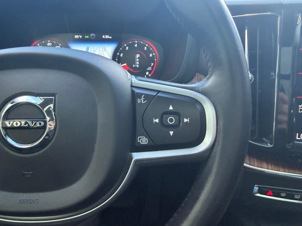 Volvo XC60 T5 FWD Momentum 2021