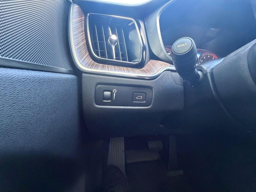 Volvo XC60 T5 FWD Momentum 2021