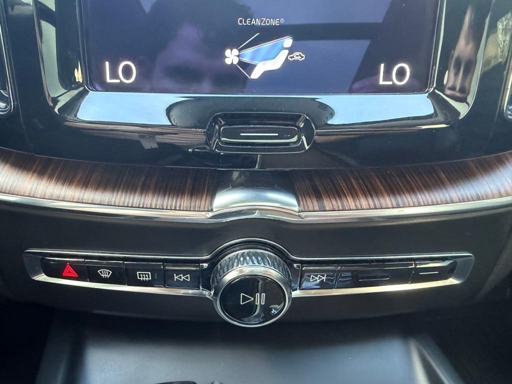 Volvo XC60 T5 FWD Momentum 2021