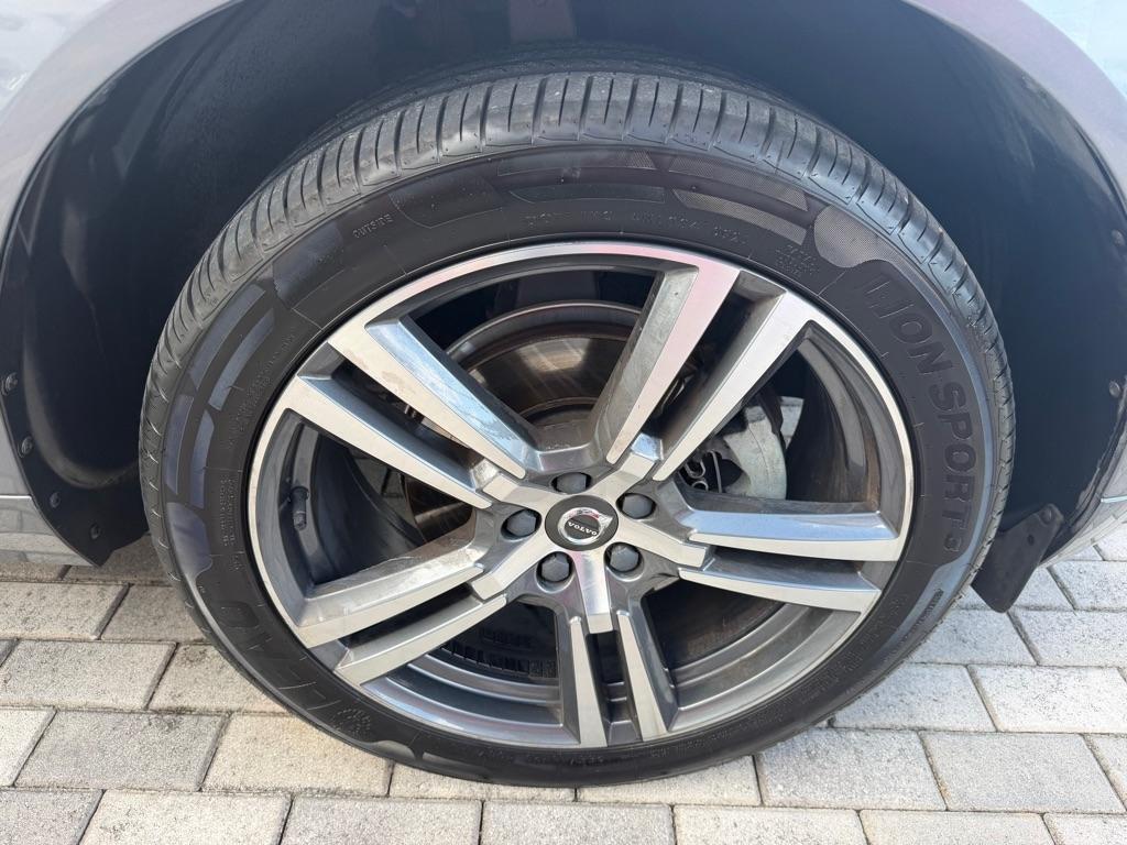 Volvo XC60 T5 FWD Momentum 2021