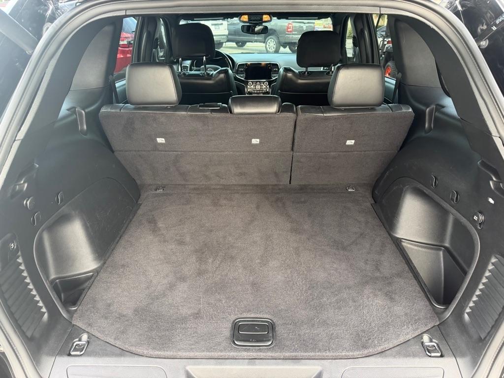 Jeep Grand Cherokee photo 8