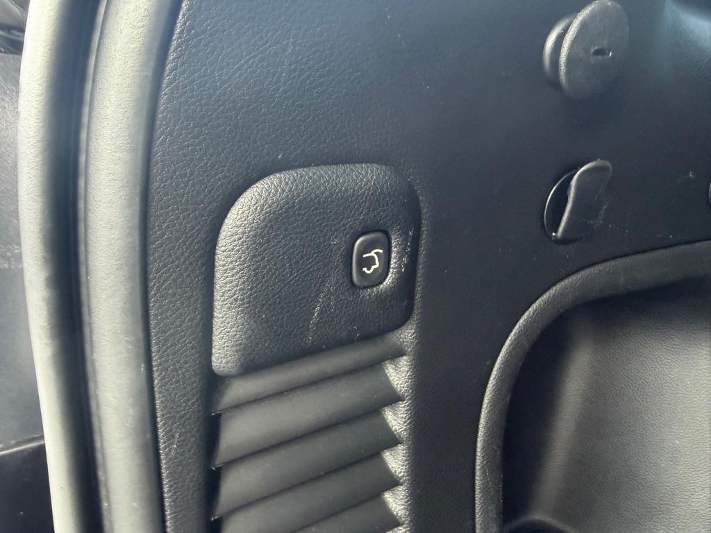 Jeep Grand Cherokee photo 9