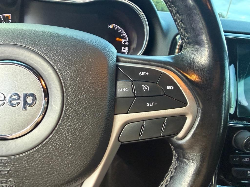 Jeep Grand Cherokee photo 22
