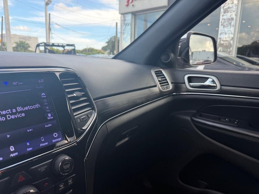 Jeep Grand Cherokee photo 27