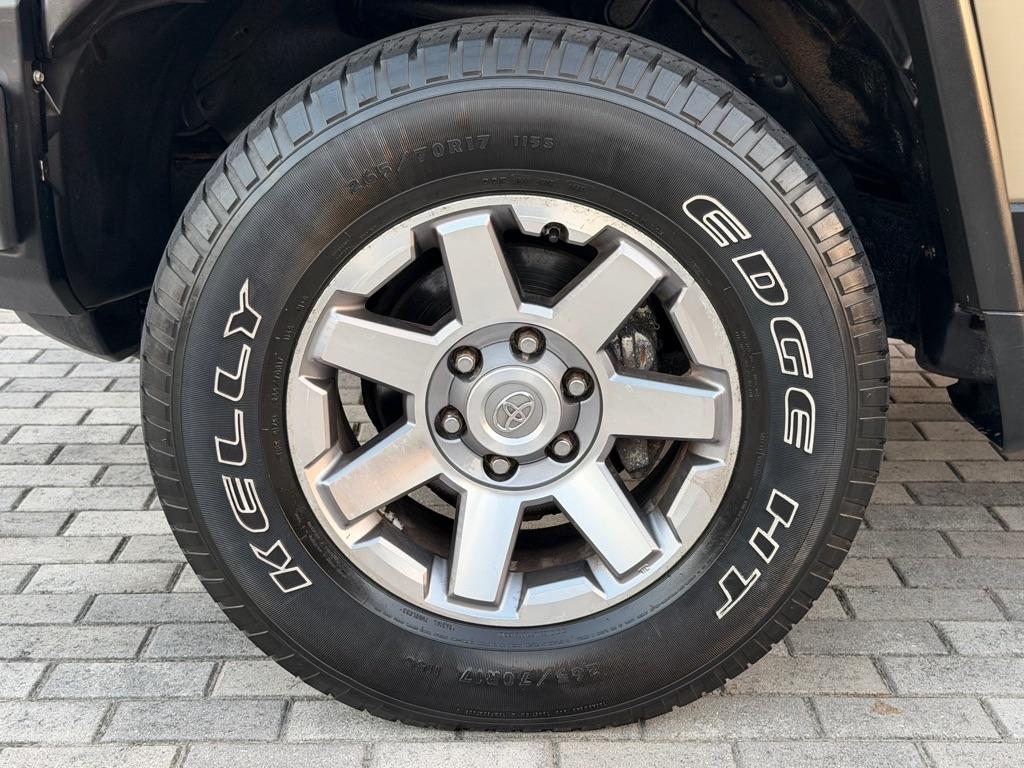 Toyota FJ Cruiser 4WD 4dr Auto (Natl) 2014