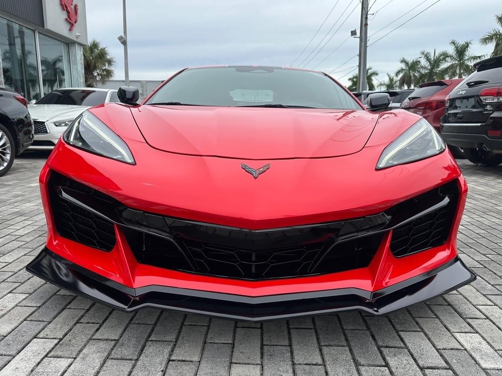 Chevrolet Corvette photo 2