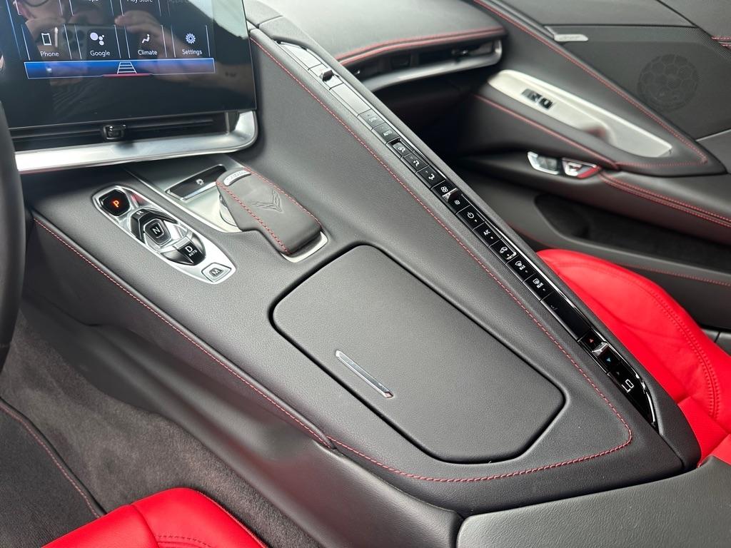 Chevrolet Corvette photo 17