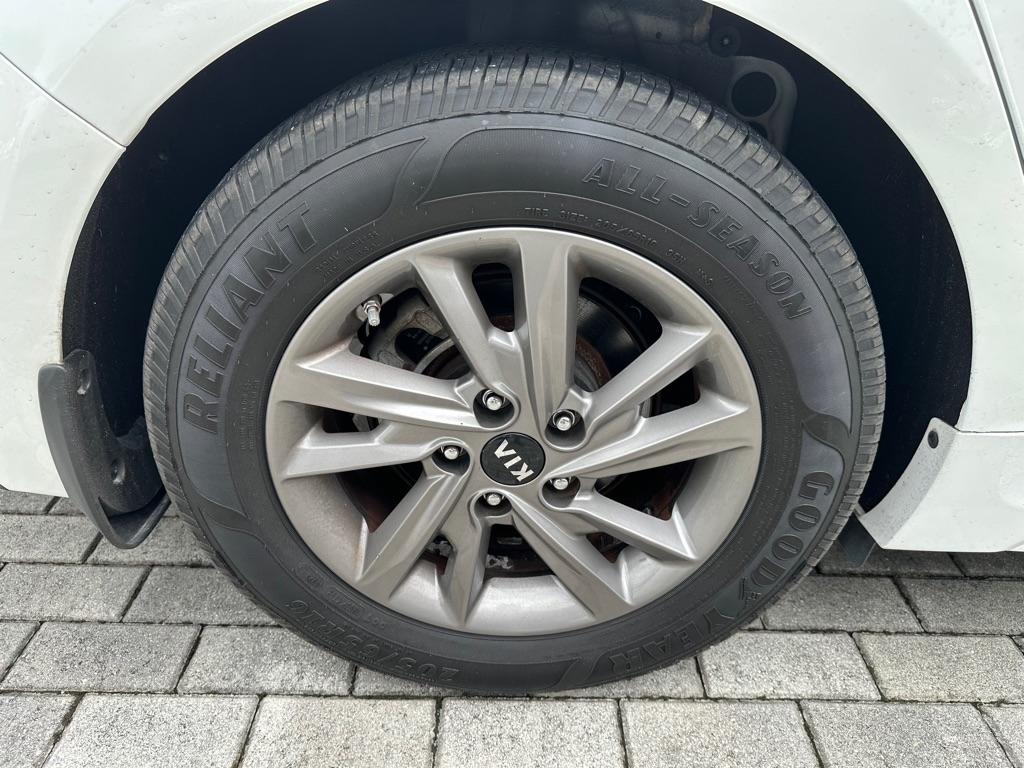 Kia Optima photo 27