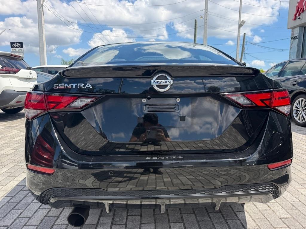 Nissan Sentra S CVT 2021